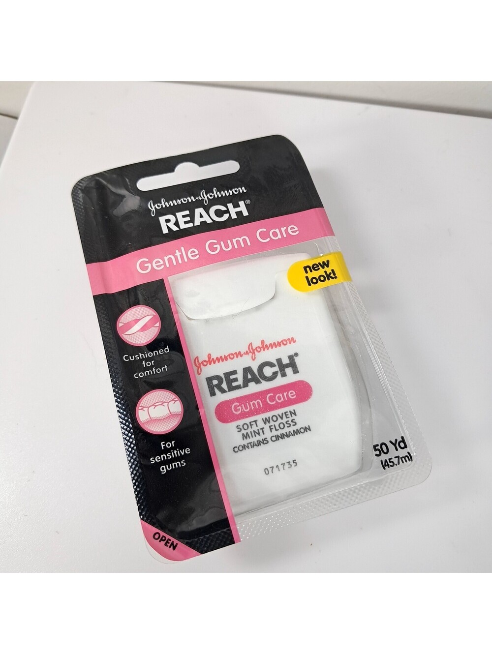Johnson & Johnson Reach Gentle Gum Care Soft woven dental Mint Floss Cinnamon